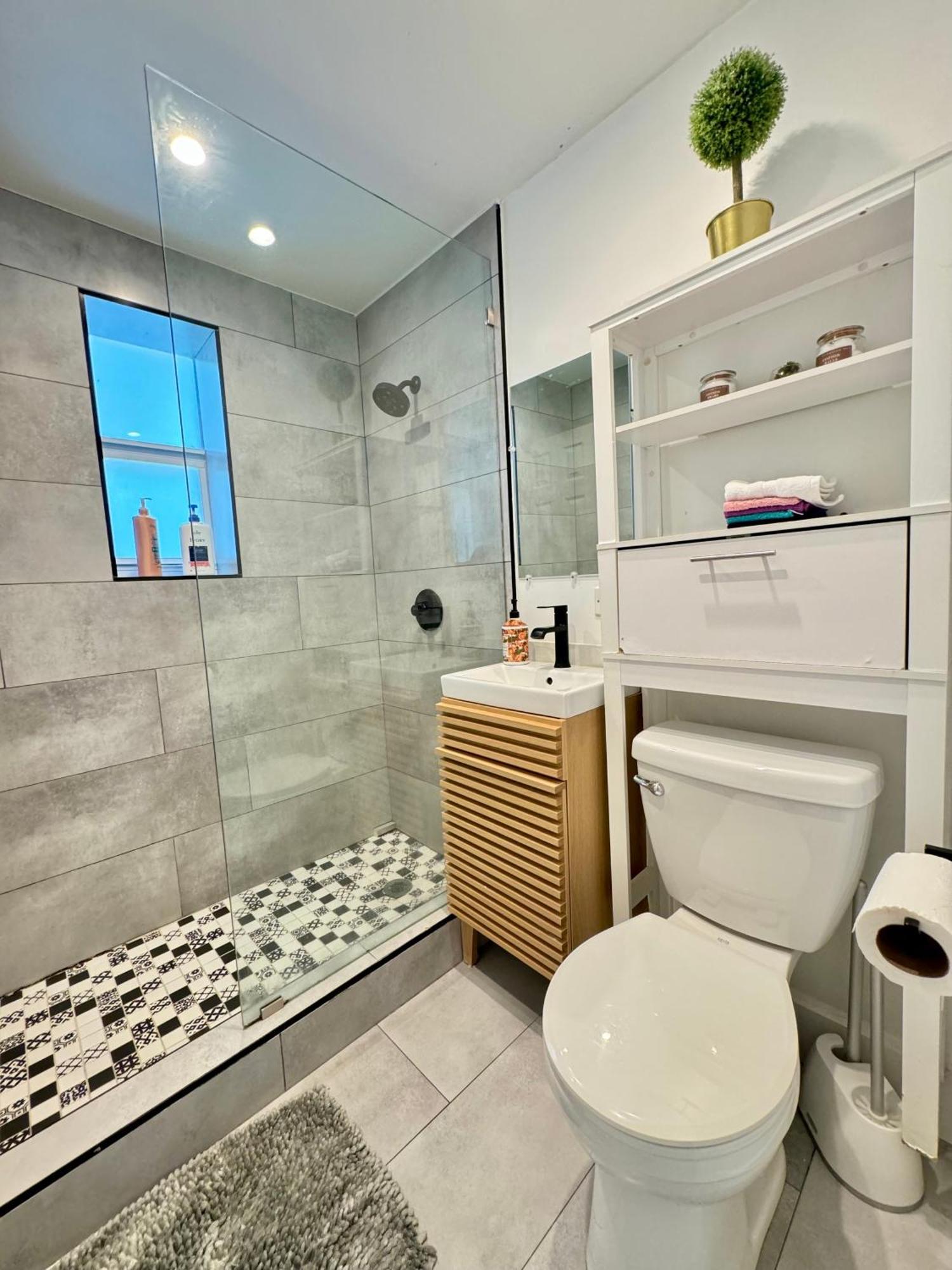 Hot Tub House On Golf Course! 10 Mins To The Beach Miami Bagian luar foto